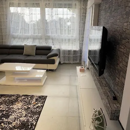 Ismail 2 Zi. Kranichstein Bed & Breakfast *